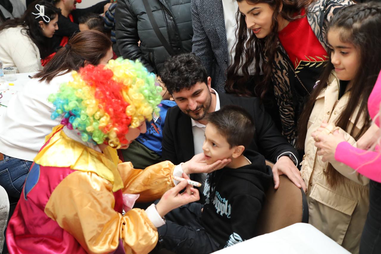 Edremit Belediyesi'nden miniklere çocuk şenliği