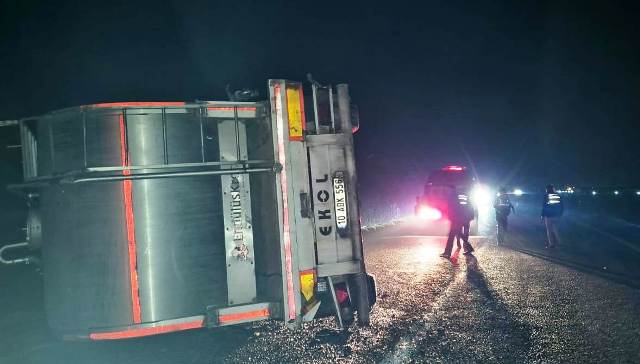 Balıkesir Manyas’ta zincirleme kaza: 2 yaralı