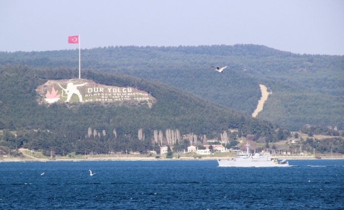 Fransız mayın avlama gemisi Çanakkale Boğazı’ndan geçti