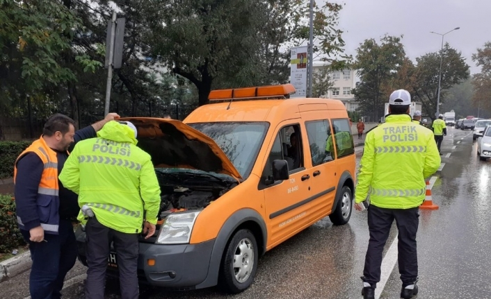 Çakarlı araçlara ceza yağdı