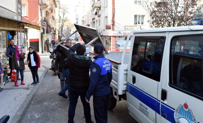 Osmangazi’de kaldırım işgâline taviz yok