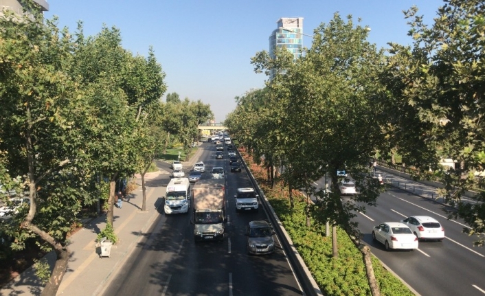 Bursa’da dört günlük tatilin ardından trafikte yoğunluk başladı