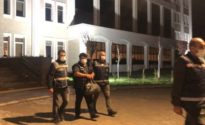 Bursa’da sahte kimlik operasyonu: 2 kişi gözaltında