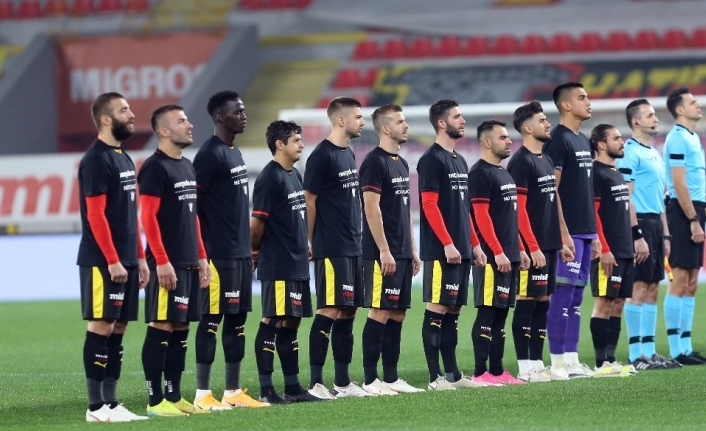 Süper Lig: Göztepe: 0 - Aytemiz Alanyaspor: 0 (İlk Yarı)