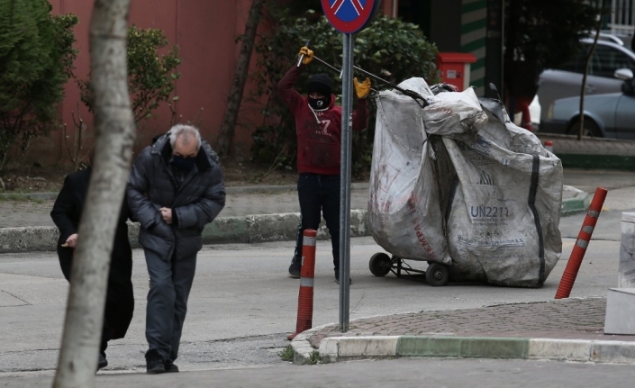 Bursa’da lodos hayatı olumsuz etkiledi