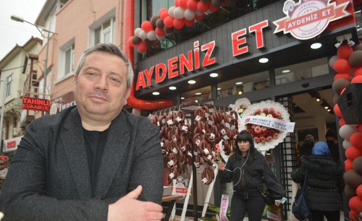 Aydeniz Et Ayvalıklıların hizmetine girdi