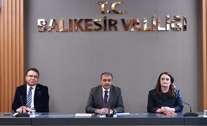 Vali Şıldak Aile ve Sosyal Hizmetler İl Müdürlüğünün Çalışmalarını Değerlendirdi