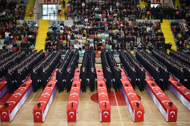 Polis Adayları Mezuniyet Heyecanı Yaşadı