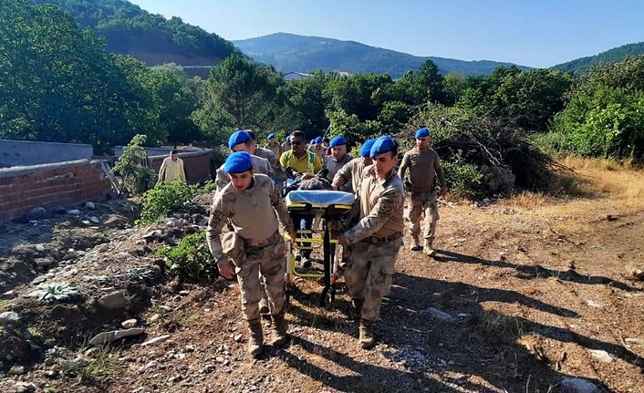 Kayıp şahıs için 84 personel seferber oldu