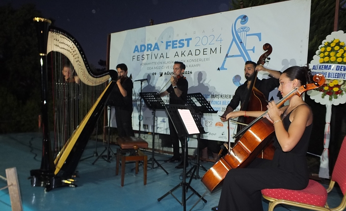 Burhaniye'de Adra’Fest başladı