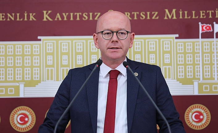 CHP'li Serkan Sarı: ''İtibar saraylarla değil, pasaportla olur''