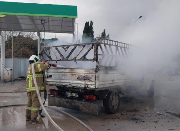 Gömeç’te petrol istasyonunda korkutan yangın