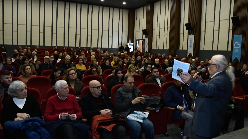 Balıkesir'de Cumhuriyet Söyleşileri devam ediyor