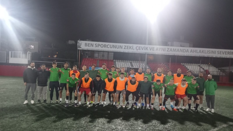 Bostanlıspor ev sahibi ekibi 7-2 gibi farklı bir skorla yendi