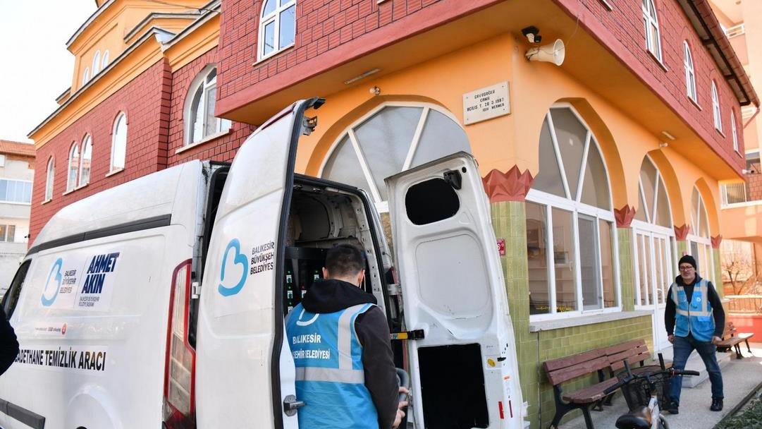 Balıkesir’de camiler Ramazan’a hazır!