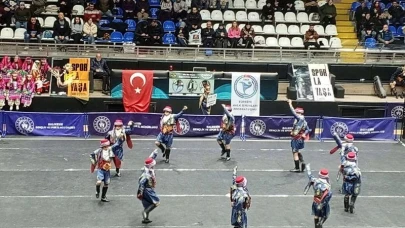 Edremit Belediyesi Halk Oyunları Ekibi İl Birincisi Oldu