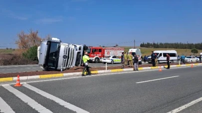 Balıkesir’de kaza yolu kapattı: 1 yaralı