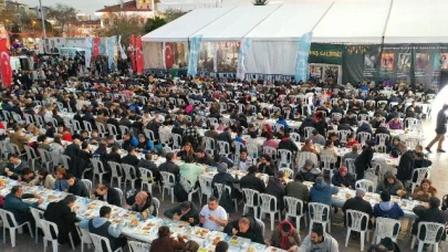 Bandırma'da iftarda Ahmet Akınrüzgarı