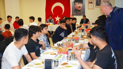 Ramazan'ın bereketi öğrencilerle paylaşıldı