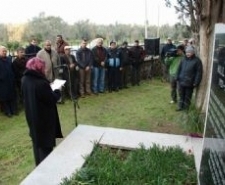  ÜNLÜ ŞAİR HALİL SOYUER HAVRAN'DA MEZARI BAŞINDA ANILDI