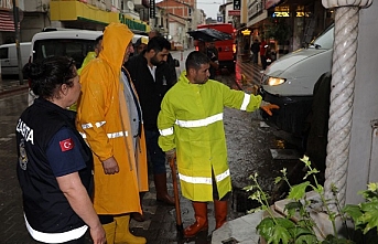 Başkan Ertaş, yağmurla mücadelede sahada