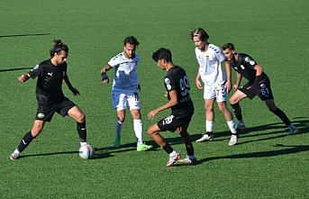 Ayvalıkgücü Bayburtla Puanları Paylaştı: 2 - 2