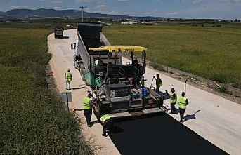 Balıkesir’de büyükşehir çalışıyor, yollar güzelleşiyor