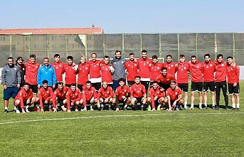 Burhaniye Belediyespor, Balıkesir derbisine hazır