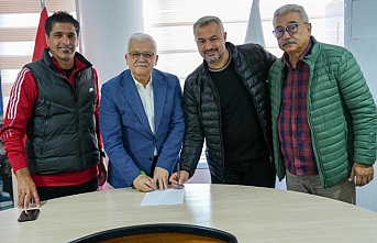 Burhaniye Belediyespor Özgür Vurur  ile anlaştı