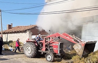 Balıkesir Bigadiç'te damda yangın!