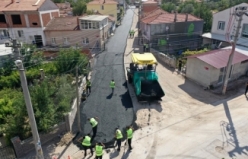 Balıkesir’de büyükşehir çalışıyor, yollar güzelleşiyor