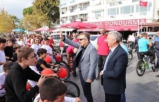 Edremit’e Yakışır Cumhuriyet Coşkusu, Rekor...