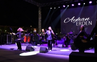 Avlu, birbirinden güzel konserlere sahne oldu