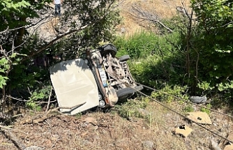 Sındırgı'da araç şarampole uçtu, 1 kişi hayatını kaybetti