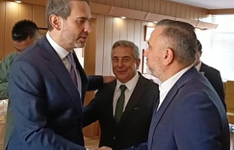 Enerji ve Tabii Kaynaklar Bakanı Alparslan Bayraktar Bandırma'da